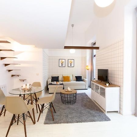 Apartamentos Puerta Del Sol I مدريد المظهر الخارجي الصورة