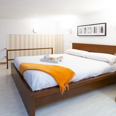 Apartamentos Puerta Del Sol I مدريد المظهر الخارجي الصورة