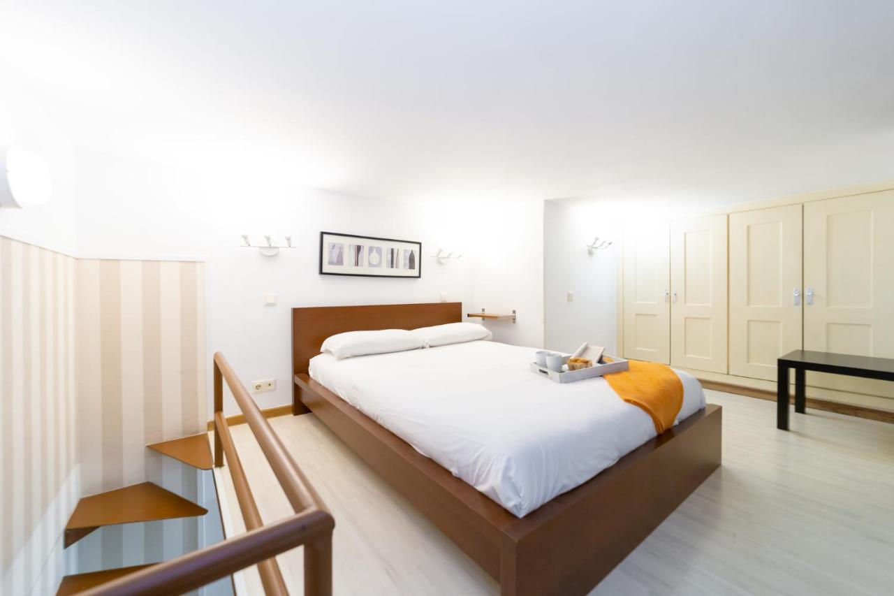 Apartamentos Puerta Del Sol I مدريد المظهر الخارجي الصورة